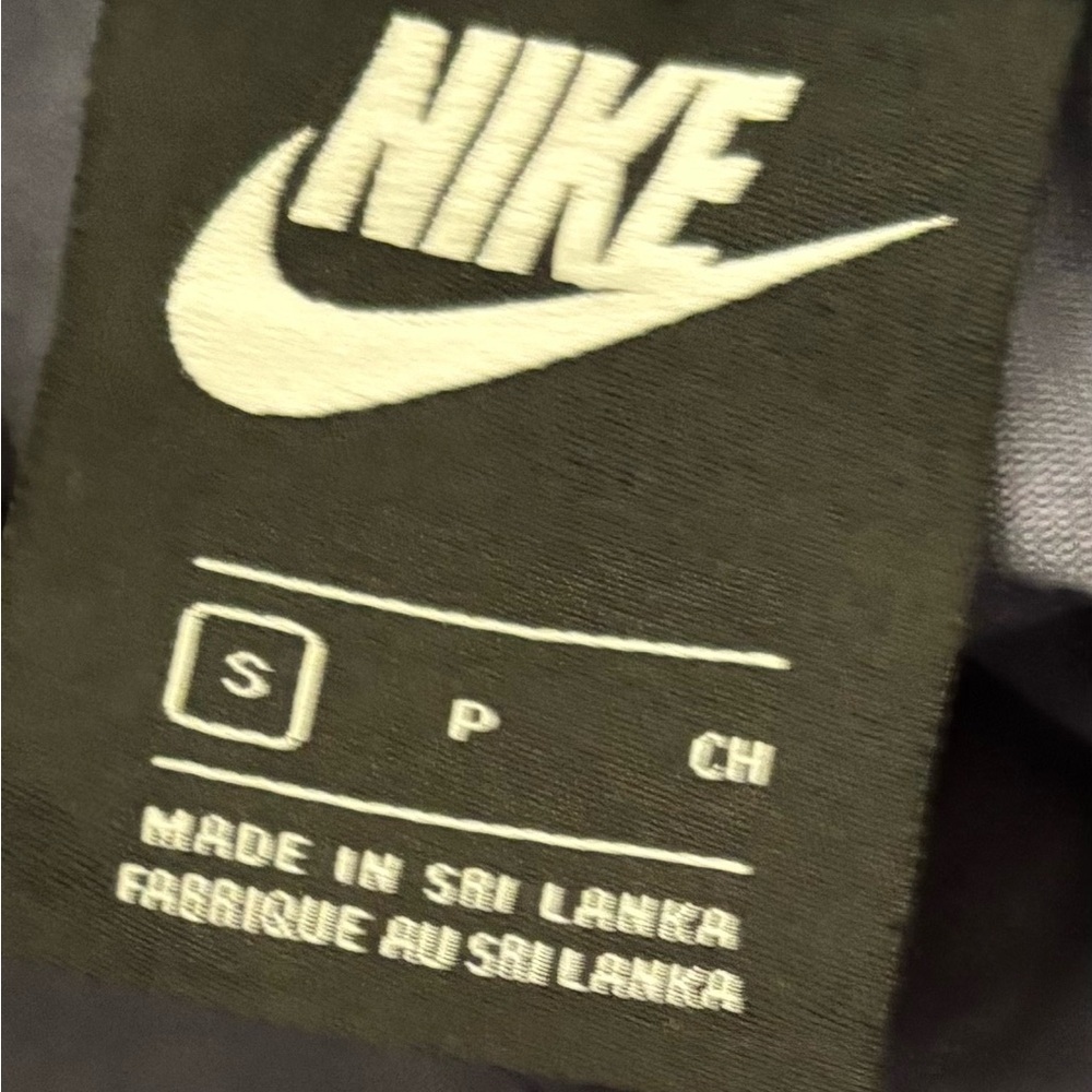 Nike Women's Air Tights in Lavender Mist - Picture 12 of 12